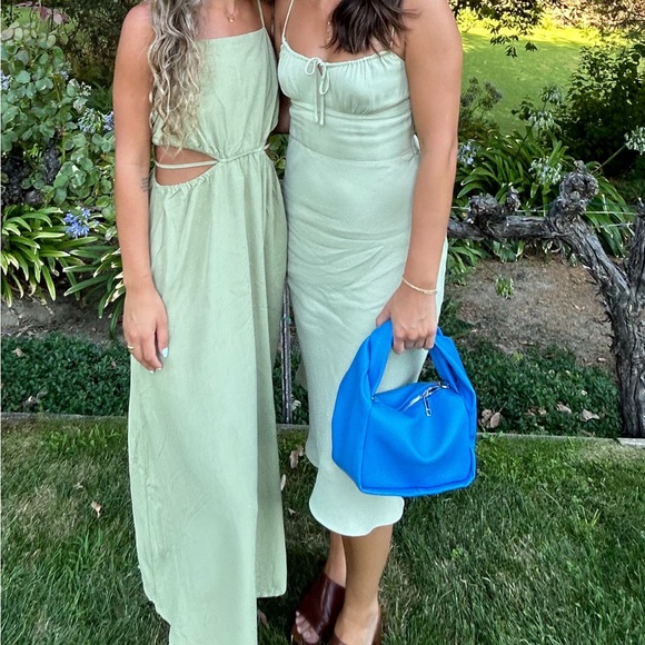 Aritzia Dresses & Skirts - Aritzia Wilfred Bellow Dress - Pastel Sage Green